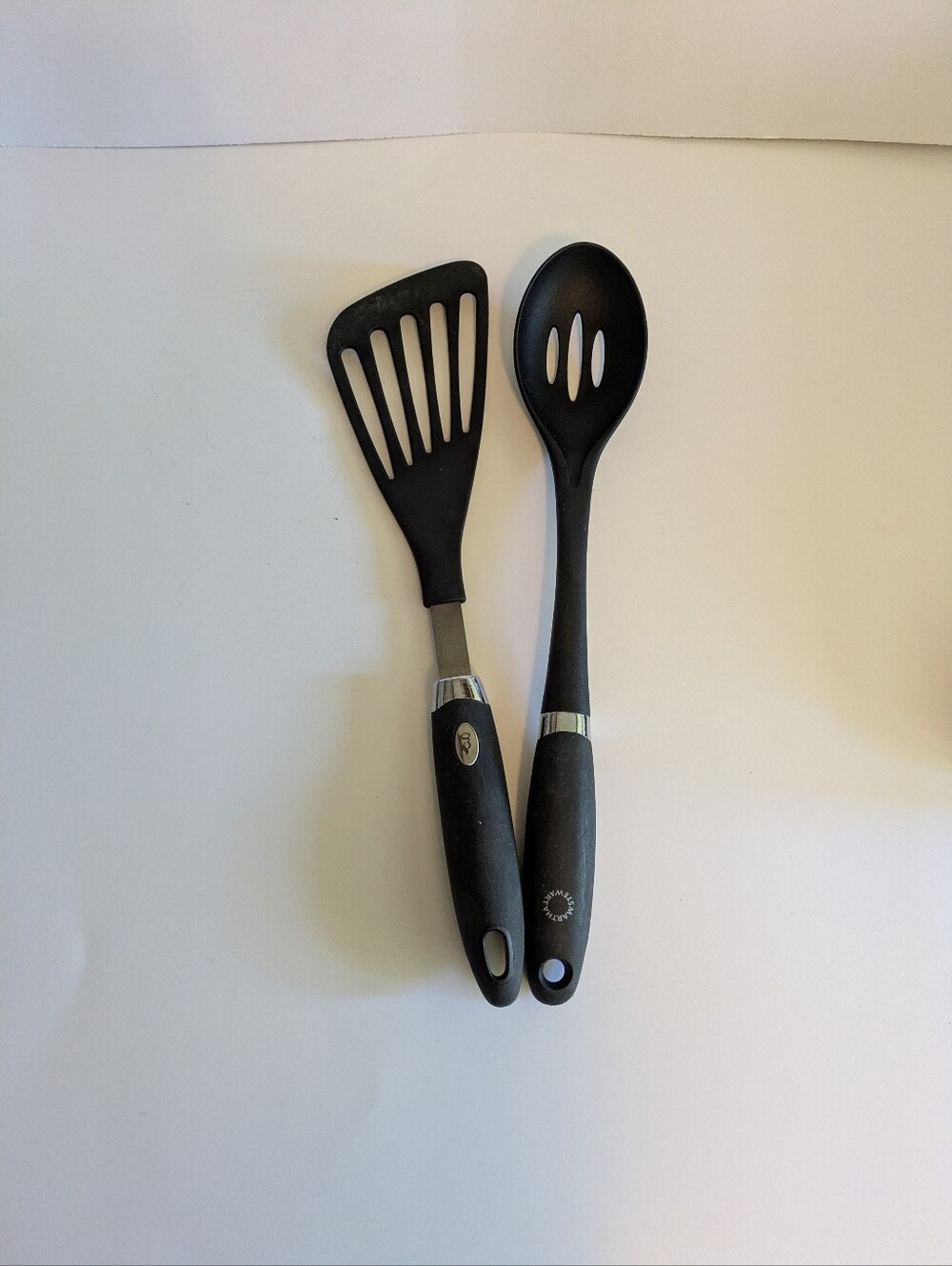 Black Nylon Slotted Spatula and Spoon Utensil Set Home Accents Kitchen Tools